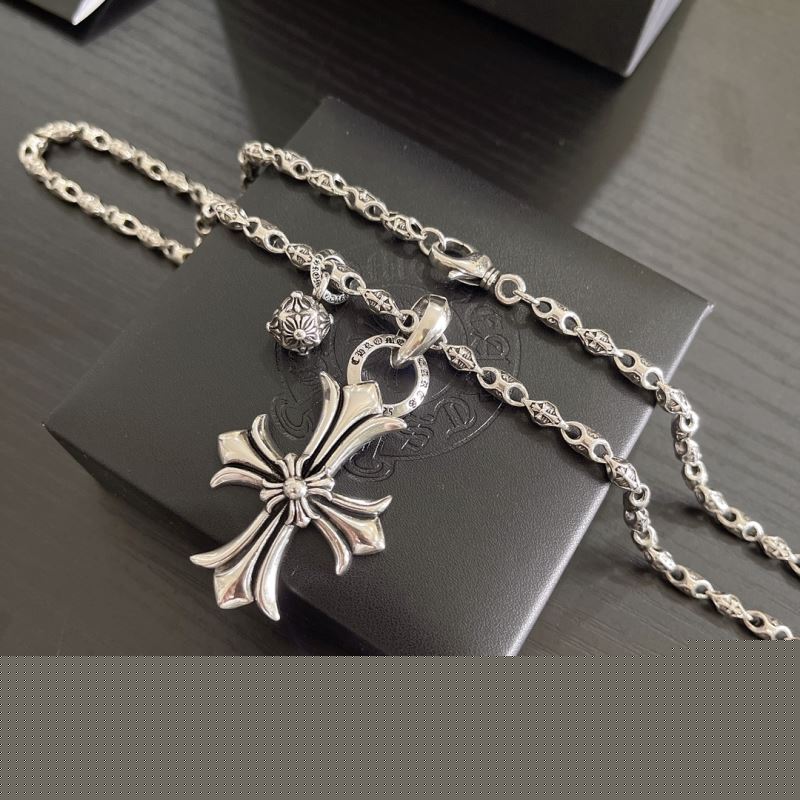 Ch**me He**ts necklaces